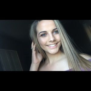 Meet your Posher, Sydnie